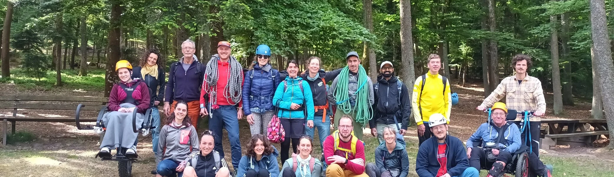 Gruppenfoto der Teilnehmer*innen der Ausfahrt in die Vogesen | © DAV/Freiburg-Breisgau/Josephine Kerzel/Inklusion/Ausfahrten